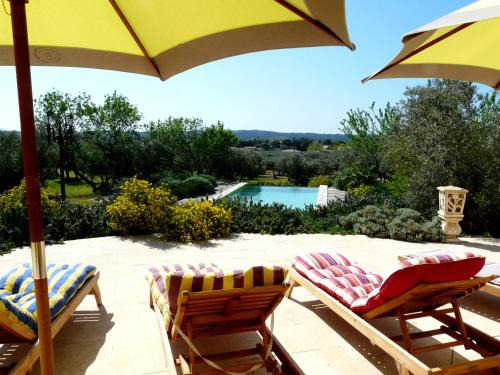 Mouries Villa | luxury mas with private infinity pool in the heart of the alpilles, 10 persons