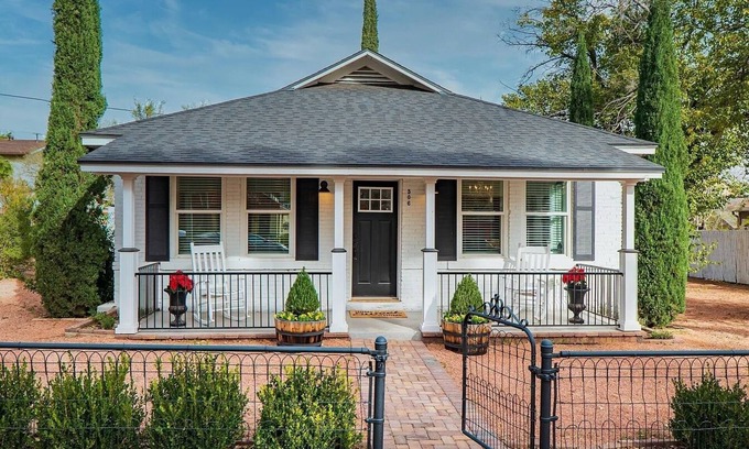 Clarkdale Cottage | Luxury Meets Historic in This Boutique One of a Kind Clarkdale Getaway