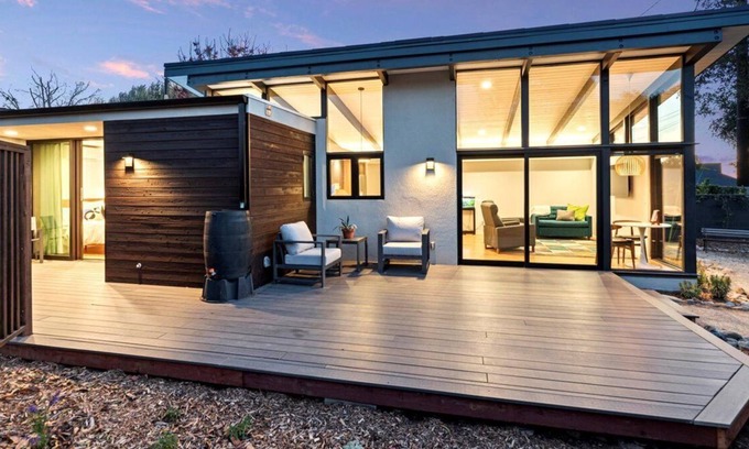 Claremont House | Luxury mid-century retreat