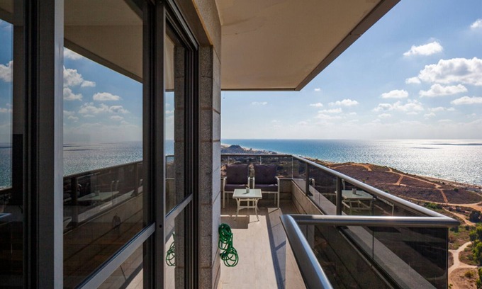 Bat Yam Apartment | Luxury Mini Penthouse Sea View Best Loc