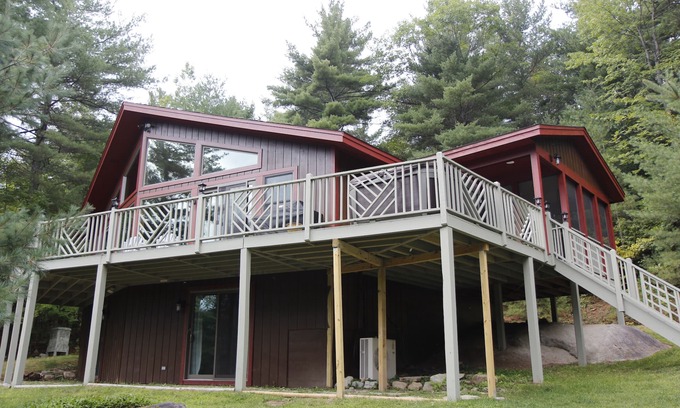 North Pole Cabin | Luxury Mnt. View Cabin with game room, hot tub, fire pit and private ski trails