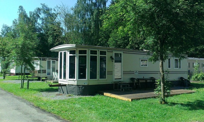 Erezee House | Luxury mobile home at famous Carpodrôme campsite