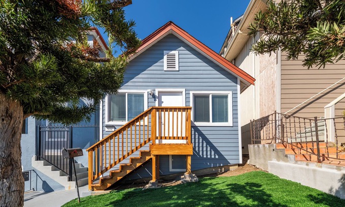 Vallejo Cottage | Luxury Modern 1 bedroom Cottage Near Napa Valley