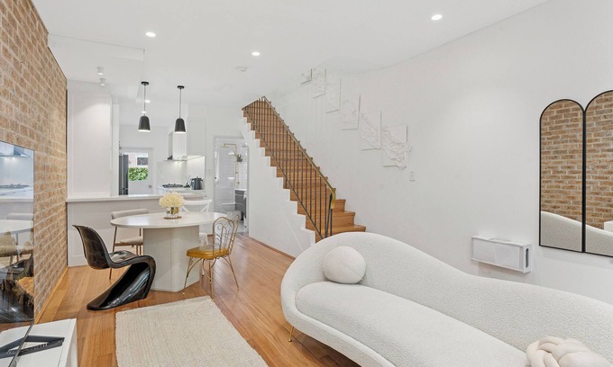 Pyrmont House | Luxury Modern 2-Story Townhouse in Sydney CBD