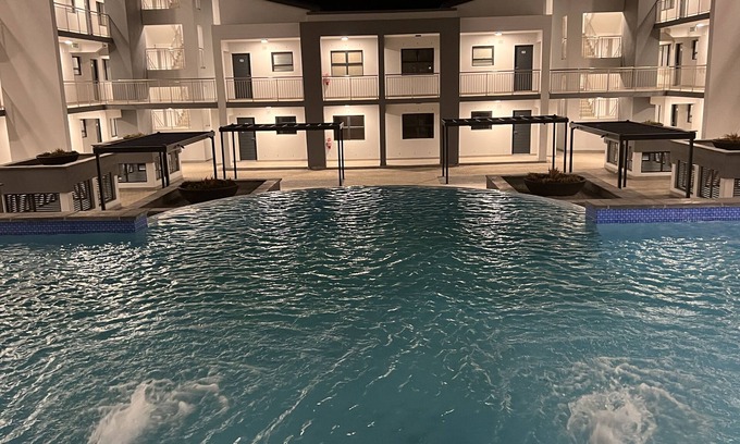 Langebaan Apartment | Luxury Modern Apartment - 5 min from the beach and the Mykonos Casino and resort