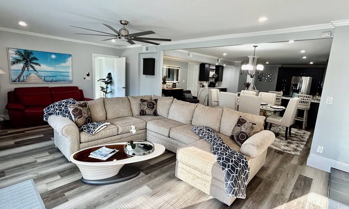 Forest Lake House | Luxury Modern Midtown Home - Tuscaloosa. Certain discounts apply!
