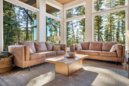 Philipsburg House | Luxury Mountain Escape W Panoramic Forest Views!