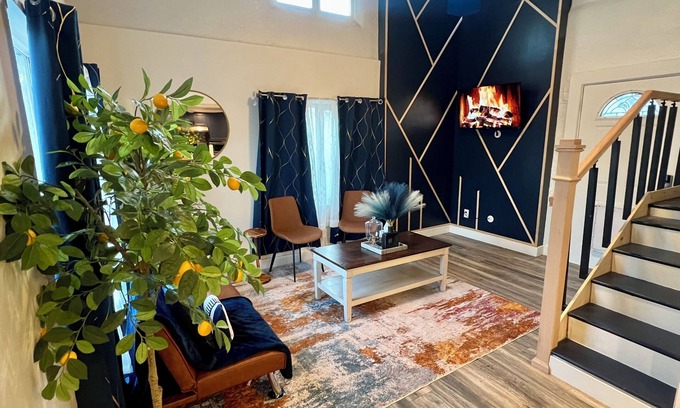Midvale House | Luxury Mountain Residence:Ski resort, Hikes,Golfing clubs