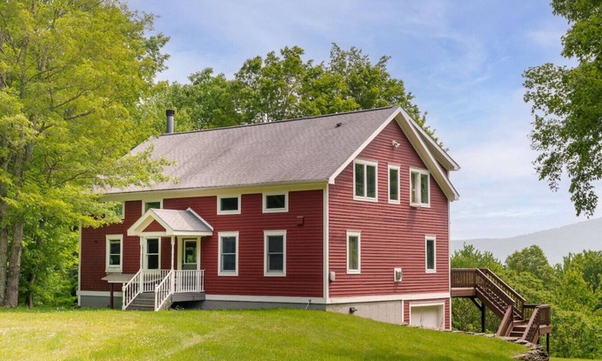 New Kingston House | Luxury Mountain View Contemporary Farmhouse