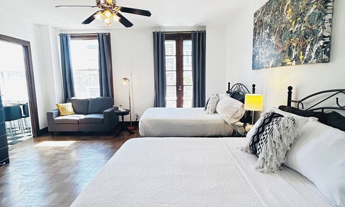 East Village Condo | Luxury Newly Renovated Ocean View Studio.Walking distanceConvention Center Beach