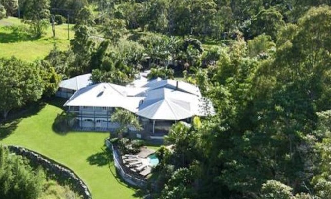 Doonan House | Luxury Noosa Hinterland Escape, Doonan