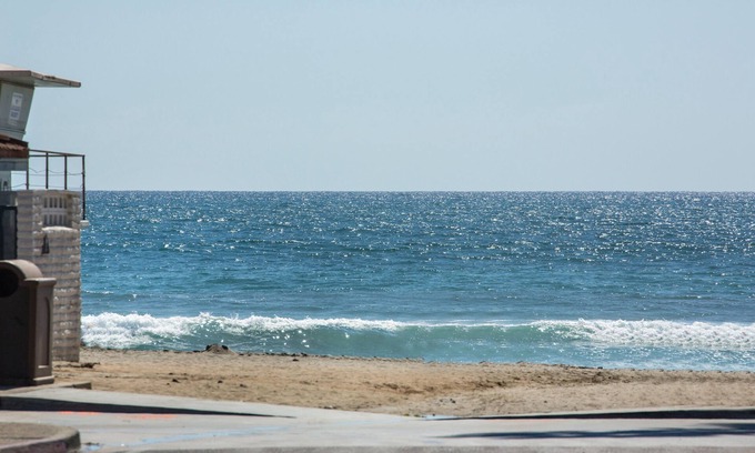 Townsite Condo | Luxury North Coast Village Extensively Remodeled & just steps to the sand.