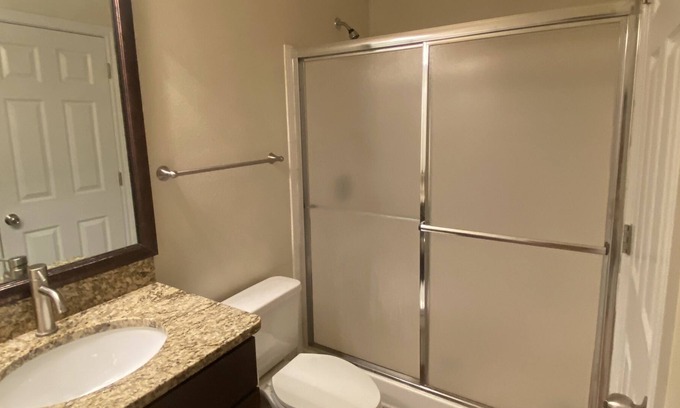 Crabtree Apartment | Luxury oasis 5mins from Downtown Raleigh