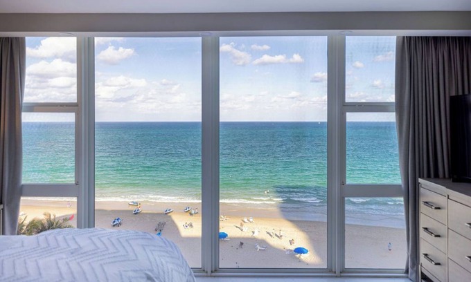 Galt Mile Condo | Luxury Ocean Front Condo on Beach, Full Ocean View