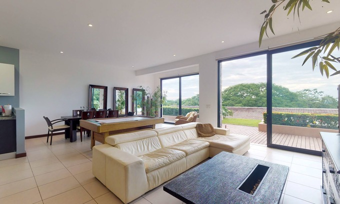 Tarcoles Condo | Luxury ocean view condo with comfy tub & shared pool