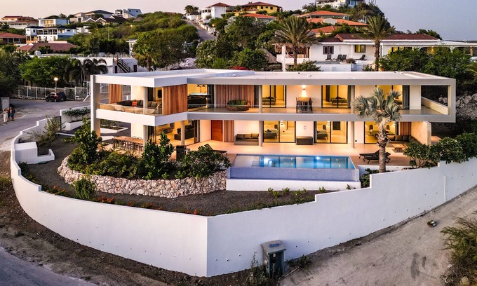Bisento Villa | Luxury Oceanview Villa Cas Abou – Sleeps 12, Private Pool & Beach Access