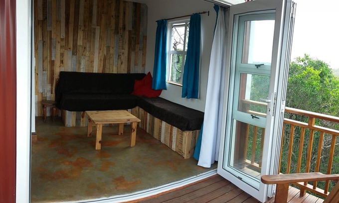 Berea House | Luxury off-grid, Eco Farmstay, a stones throw from East London