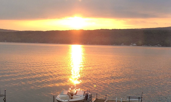 Town of Richmond House | Luxury on the Lake.Completely remodeled lakeside retreat!