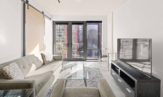 District Wharf Apartment | Luxury One Bedroom Apartment