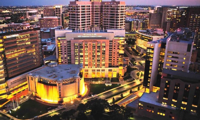 Astrodome Apartment | Luxury One Bedroom located by Med Center/NRG