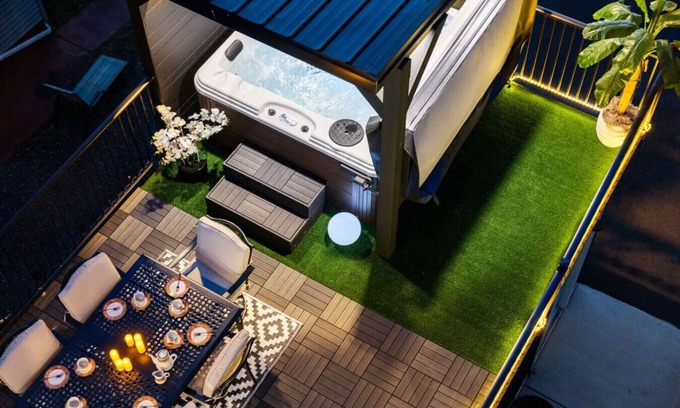 Lawrenceville Apartment | Luxury Overlooking Lawrenceville! Stylish & Serene