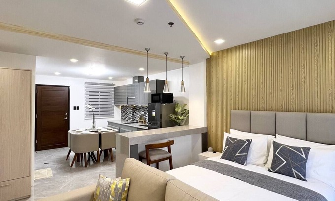 Malabanias Apartment | Luxury Pad Near Clark Pampangann