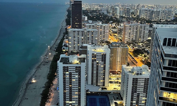 Hallandale Beach Apartment | Luxury Penthouse to rent