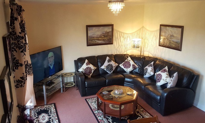 Gorgie Apartment | Luxury Penthouse Apartment, Sleeps 11