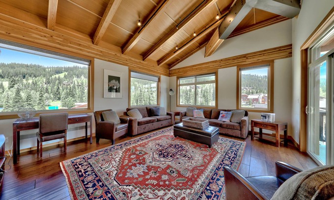 Sun Peaks Condo | Luxury Penthouse Condo