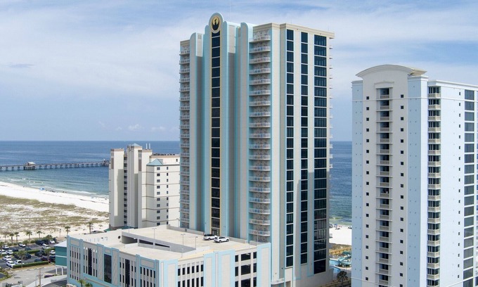 Gulf Shores Condo | Luxury Penthouse/Phoenix Gulf Shores 2/Sleeps 12/Beachfront & Lazy River