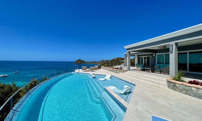 Ditleff Point Villa | Luxury Pool Villa -260 Degree Dual Bay Views and Walking Distance to Beach Below