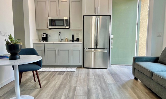 Las Vegas House | Luxury Private Guest Suite near Red Rock Summerlin