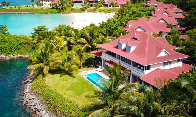 Mahe Island Villa | Luxury private villa on Eden Island