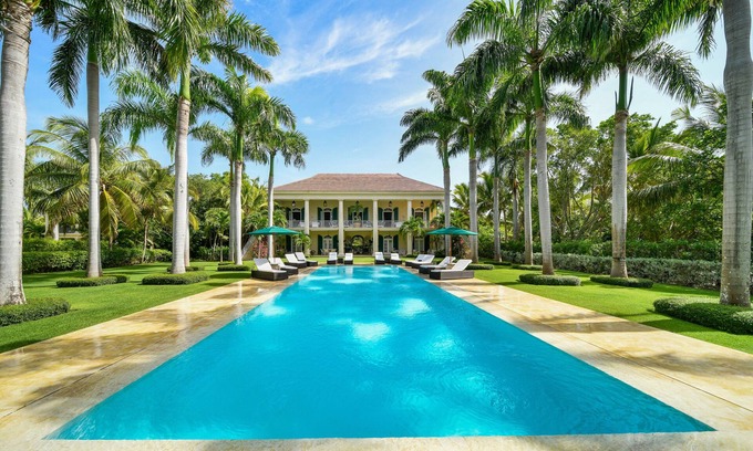 Punta Cana Villa | Luxury Punta Cana Villa – Private Beach Access, Chef, Pool & Palm Garden