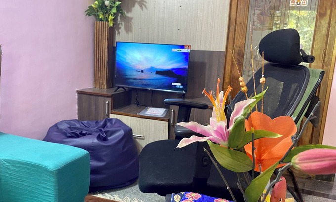 Mysore Apartment | Luxury Queen Beds, Farm/Hill view, 5km center