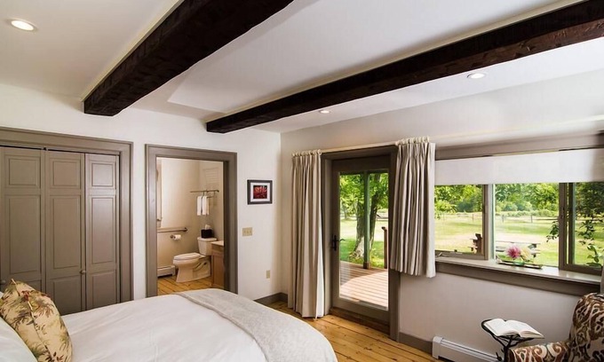 Keene Bed & Breakfast | Luxury Queen Room with Private Sunrise Porch