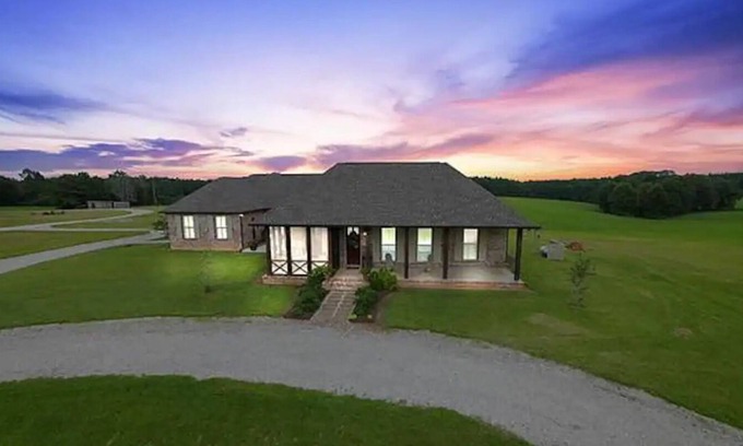 Bush House | Luxury Ranch Living on 35 Acres in Covington, LA