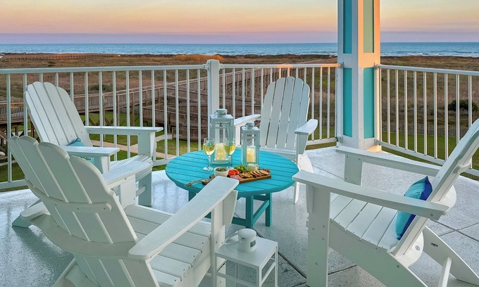 Red Fish Cove Condo | Luxury Renovated Beachfront Oasis