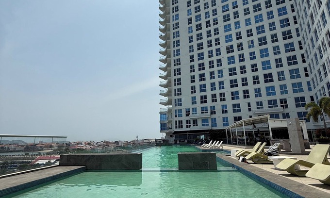 Calidonia Condo | Luxury Rental Condo near Casco Viejo