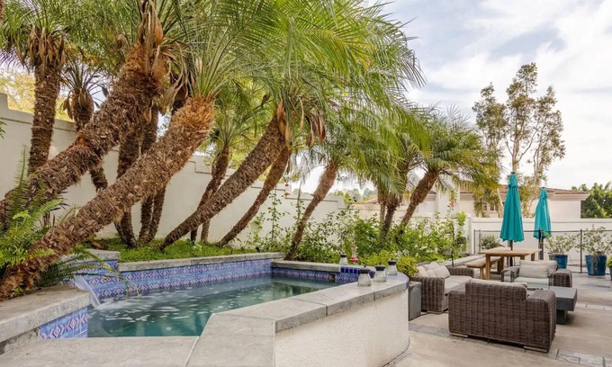 Mission Viejo House | Luxury Resort Living Home Pool & Hot Tub Near Golf