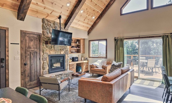 Mi-Wuk Village Cabin | Luxury Retreat: Custom Mi-Wuk Village Cabin!