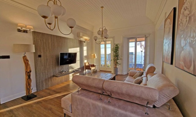 Gibraltar House | Luxury Retreat (Gibraltar)