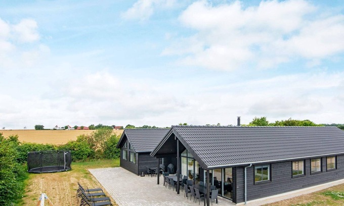 Mommark Strand House | Luxury Retreat in Mommark - By Traum Ferienwohnungen