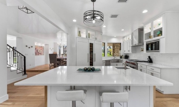 Helotes House | Luxury retreat in prime location close to entertainment, restaurants & shopping