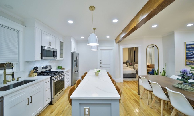 Upham's Corner House | Luxury Retreat mins 2 Downtown Fenway 8mn Beach Free Prking Grill