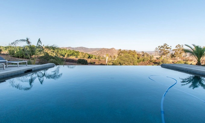 Escondido House | Luxury Retreat w/Views: Putting Green/Game Room/Infinity Pool & More!