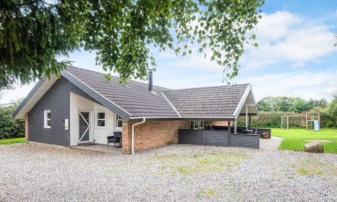 Pøt Strandby House | Luxury Retreat with Pool - By Traum Ferienwohnungen