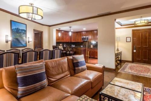 Aspen Apartment | Luxury Ritz-Carlton Aspen 3 Bedroom Residence Club Condo