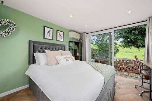 Belper House | Luxury River Side Getaway Peak District