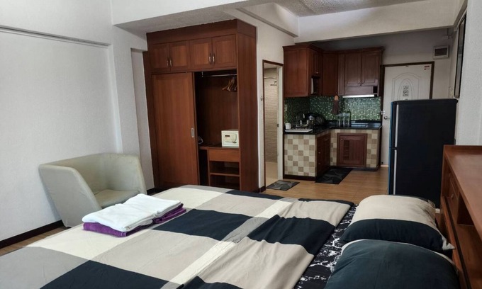 Nong Prue Condo | Luxury Room for rent in Pattaya fully furnished with AC, WiFi